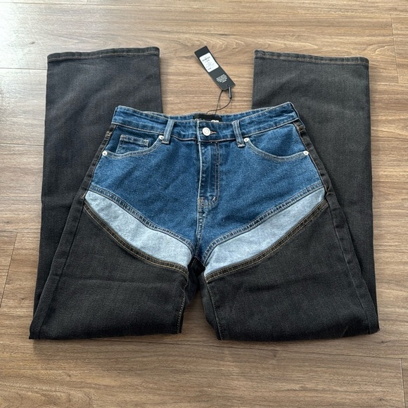 Fashion Nova Can't Turn You Down Straight Leg Jeans - Picture 2 of 3